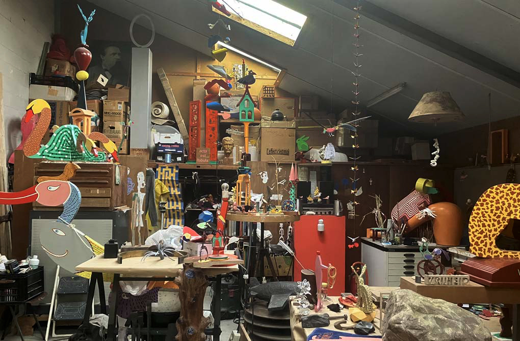 studio februari 2025