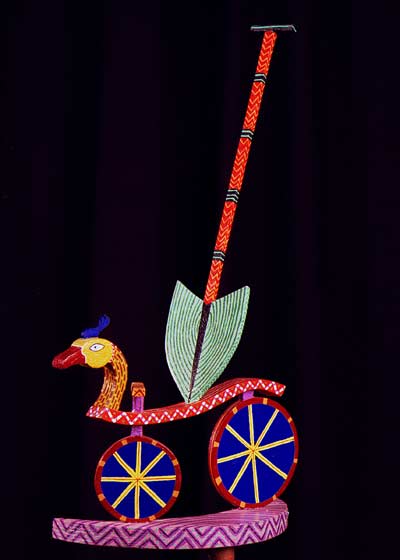 een loop fiets met de kop van een eend met op het frame eenn spade &copy; Andr&eacute; Boone